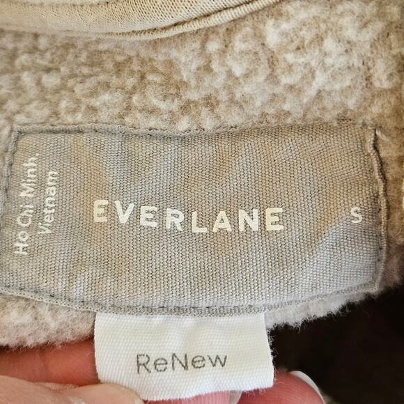Everlane ReNew Fleece Pullover Sweatshirt in Natural | Women's Small | FLAWS - Picture 4 of 15